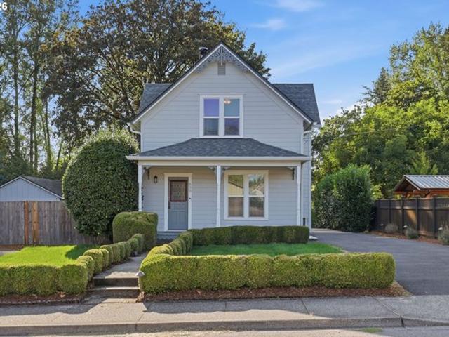 House for sale in La Center, Washington