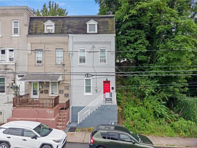 Townhouse for sale in Lehigh, Pennsylvania