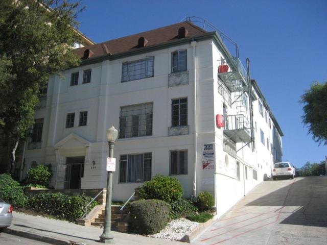 Apartment for rent in Canoga Park, California