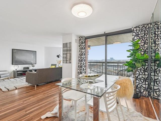 Condo for sale in Hudson, New Jersey