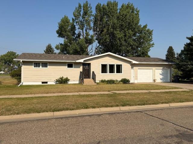 House for sale in Harvey, North Dakota