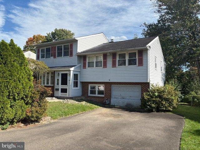 House for sale in Willow Grove, Upper Moreland Township