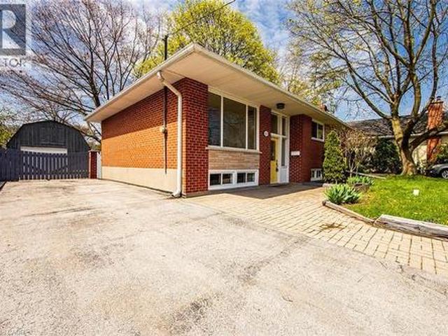 House for rent in Oakville, Ontario