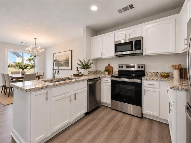 Townhouse for sale in Union City, Fulton County