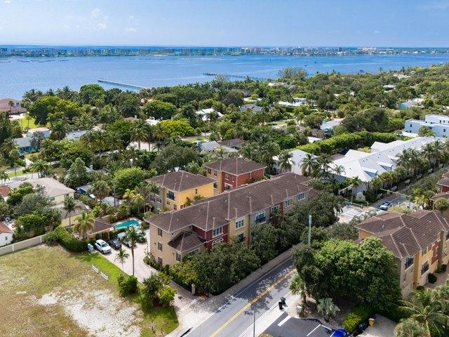 Townhouse for sale in Florida
