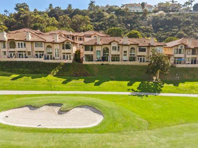 Townhouse for sale in Solana Beach, California