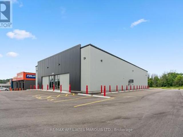 Commercial for rent in Brockville, Ontario