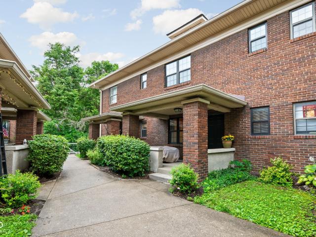Townhouse for sale in Camby, Indiana