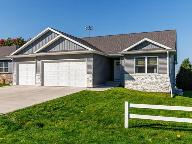 House for sale in Ogden, Boone County