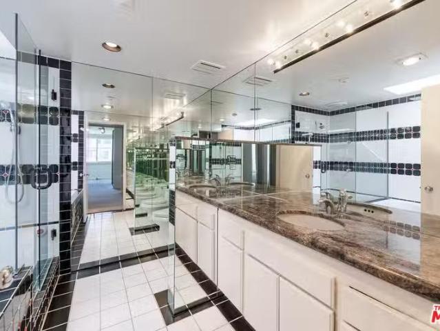 Condo for rent in Downey