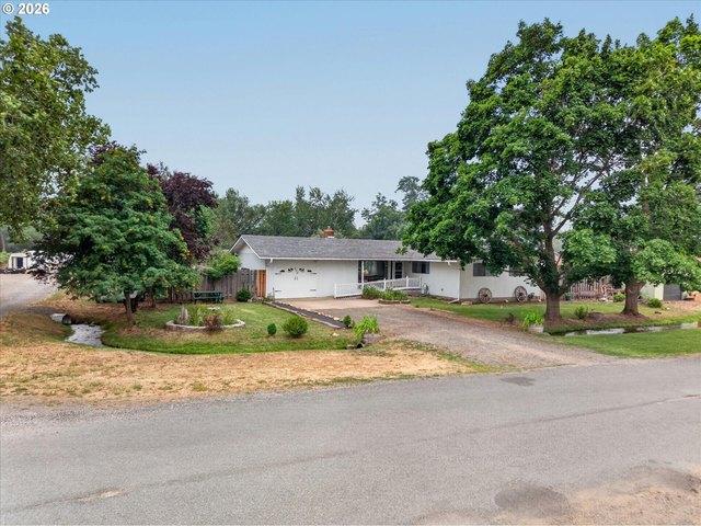 House for sale in Oregonia
