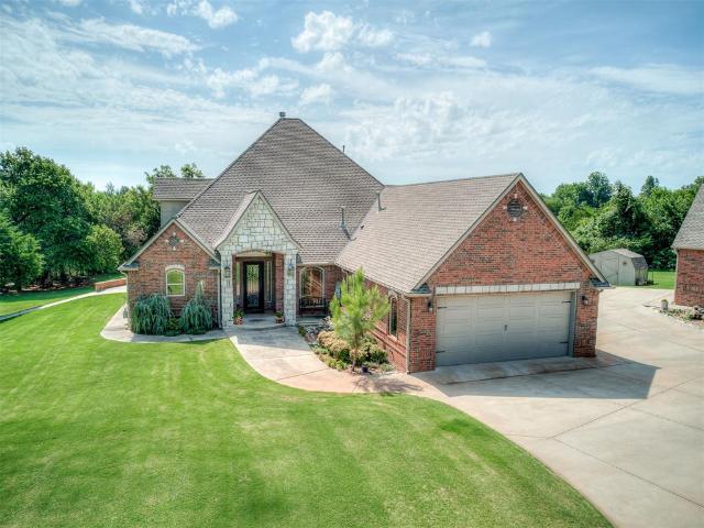 House for sale in Eagle Lake Estates, Newcastle