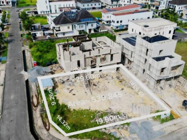 Land for sale in Eti Osa, Lagos