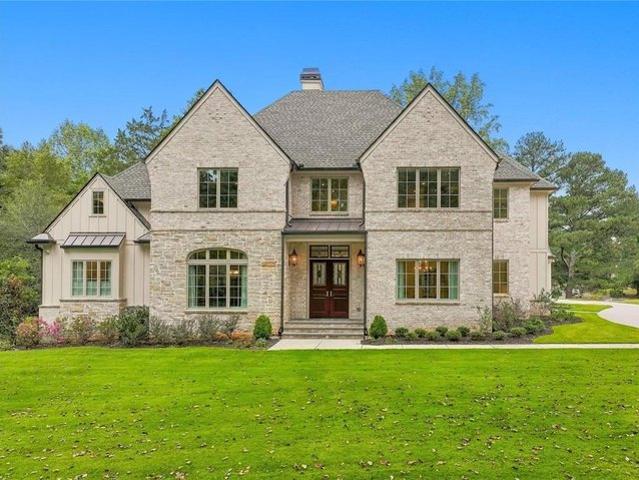 House for sale in Sandy Springs, Georgia