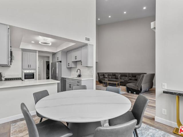 Condo for sale in Encino, Encino Neighborhood Council District