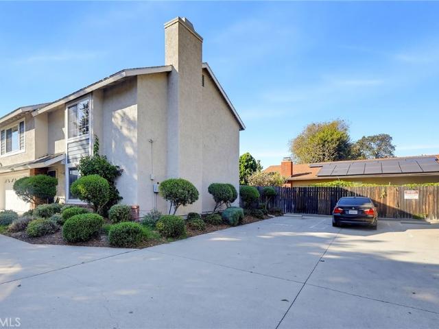 Townhouse for sale in San Gabriel, Los Angeles County