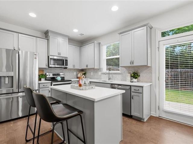 Townhouse for sale in Lithonia, Georgia