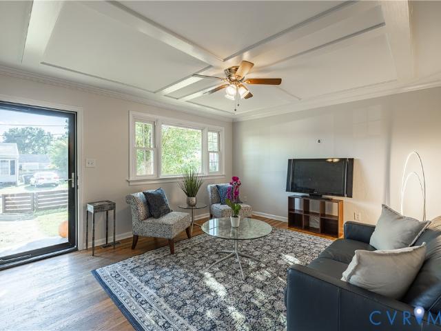 House for sale in West End, Richmond