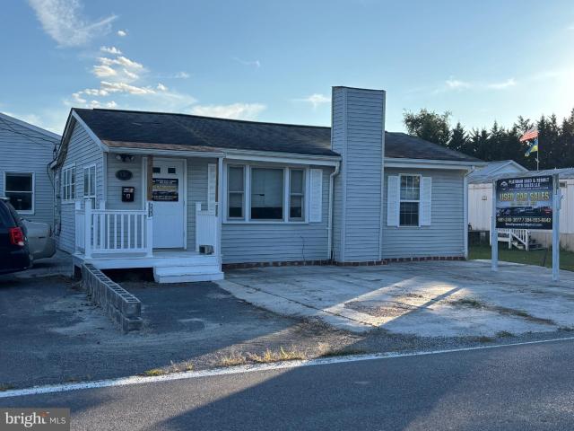 House for sale in Bunker Hill, West Virginia