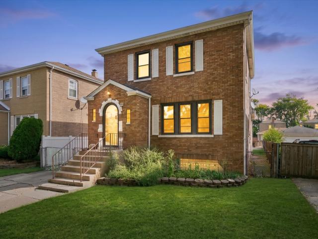 House for sale in West Elsdon, Chicago