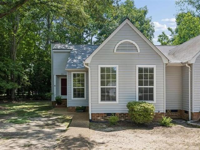 Townhouse for sale in Virginia