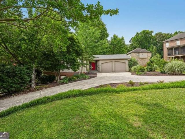House for sale in Lilburn, Georgia