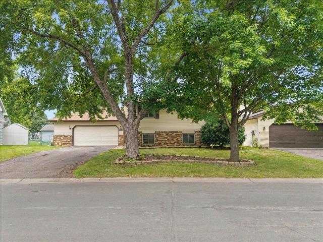 House for sale in Farmington, Minnesota