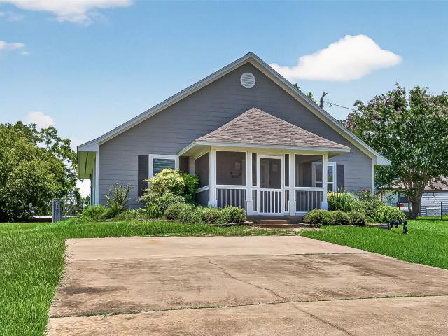 House for sale in Brazoria, Texas