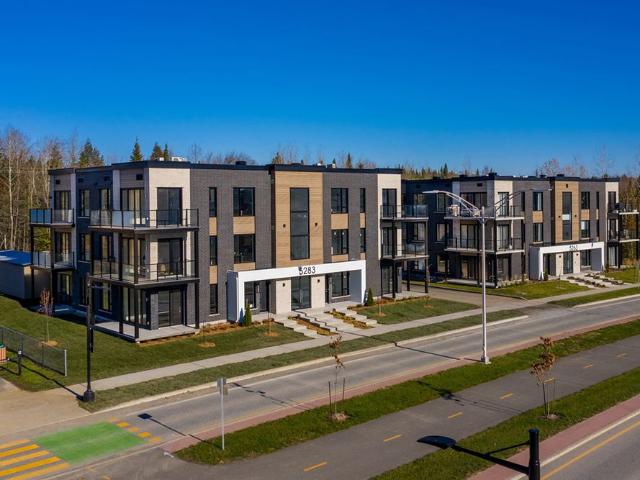 Apartment for rent in Saint-Élie-D'Orford, Sherbrooke