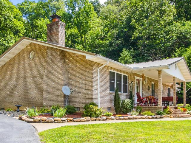 House for sale in Bimble, Kentucky