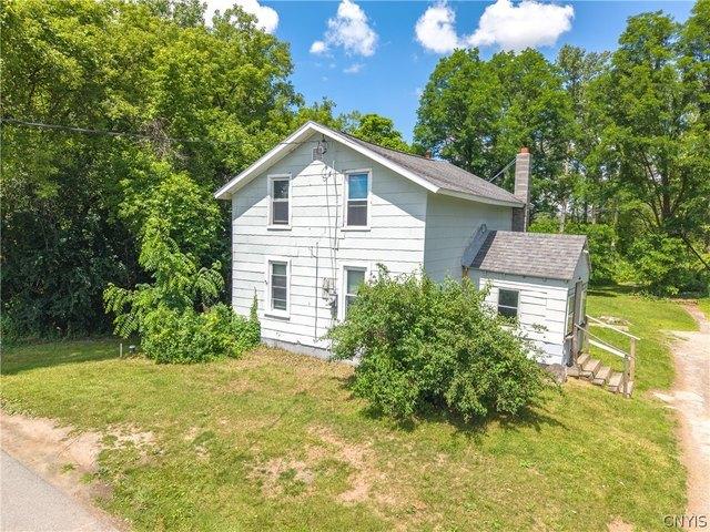 House for sale in Syracuse, New York