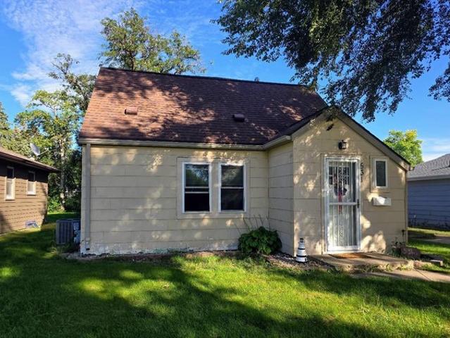 House for sale in Pipestone, Pipestone County