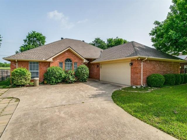 House for sale in Denton, Texas