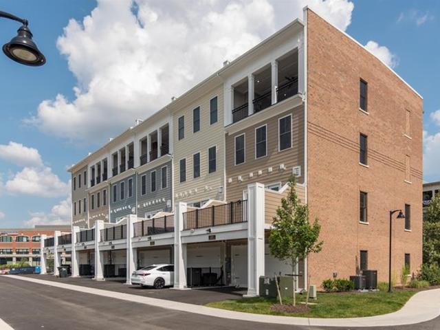 Townhouse for sale in Virginia