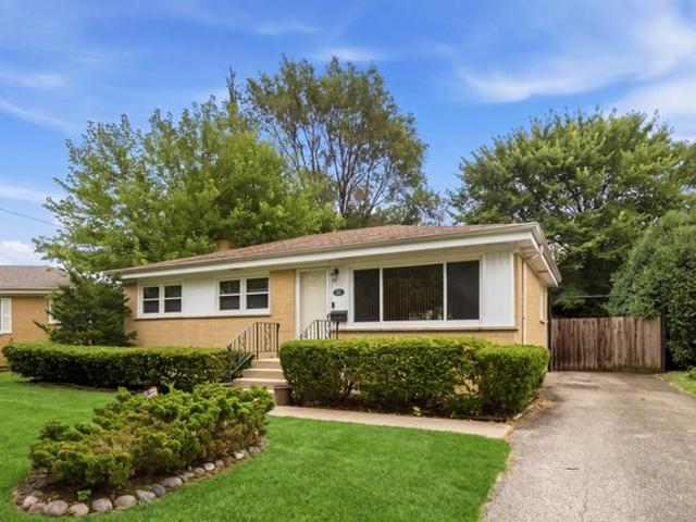 House for sale in Des Plaines, Illinois