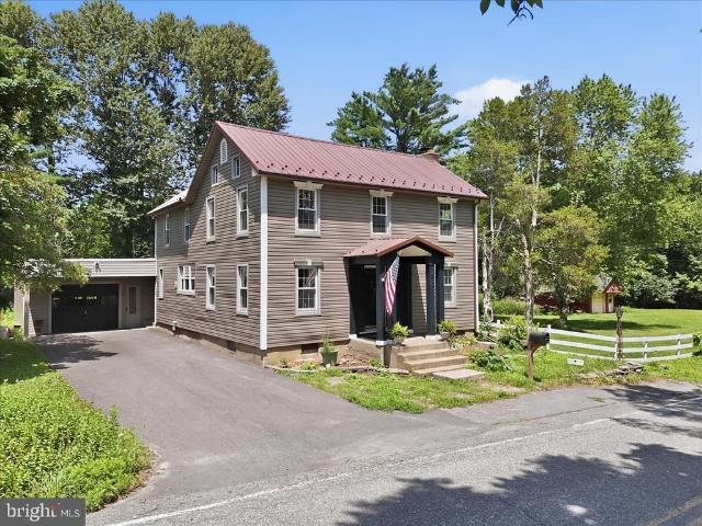 House for sale in Gilbert, Pennsylvania