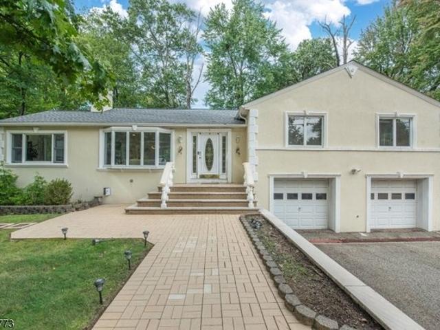 House for sale in Caldwell, Essex County