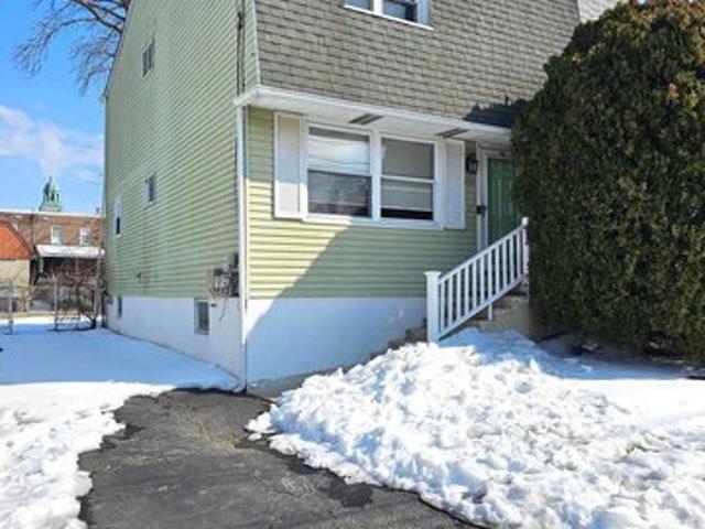Townhouse for sale in Delco, Pennsylvania