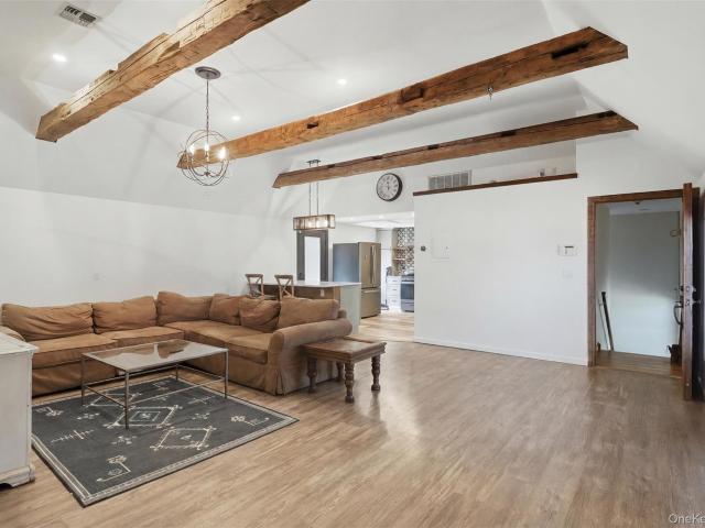 Property for rent in Village of Woodbury, Town of Woodbury