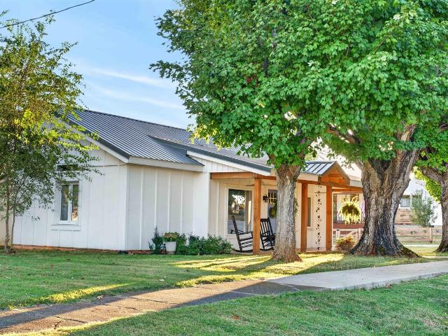 House for sale in Adairville, Logan County