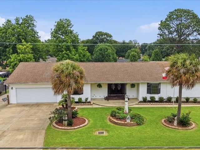 House for sale in Jefferson, Texas