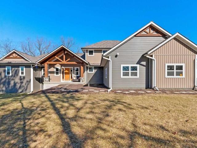 House for sale in Oconto Falls, Wisconsin