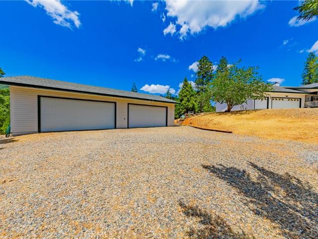 House for sale in North Fork