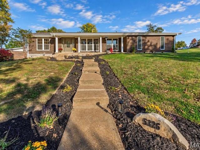 House for sale in Saint Louis