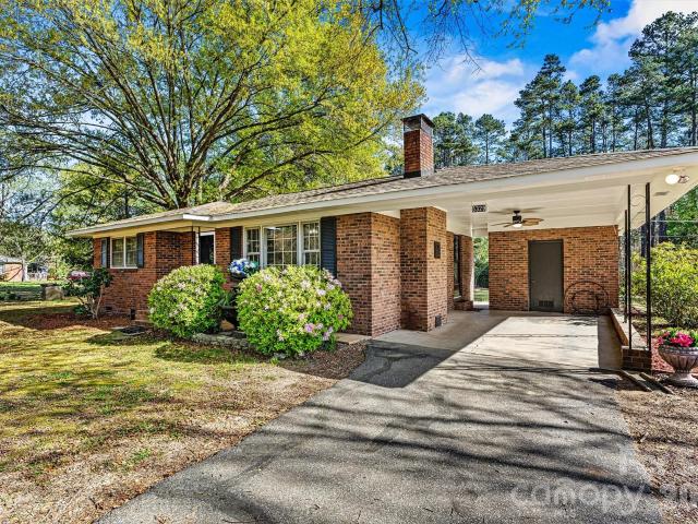 House for sale in Iron Station, North Carolina