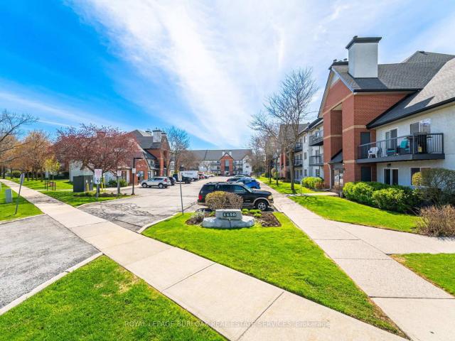 Condo for sale in Oakville, Ontario
