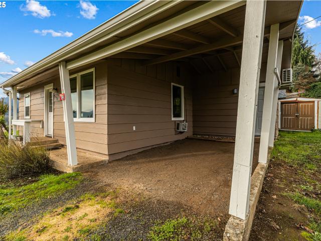 House for sale in Oregonia