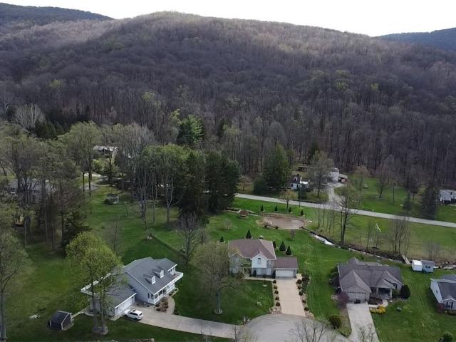 House for sale in Farmington, Pennsylvania