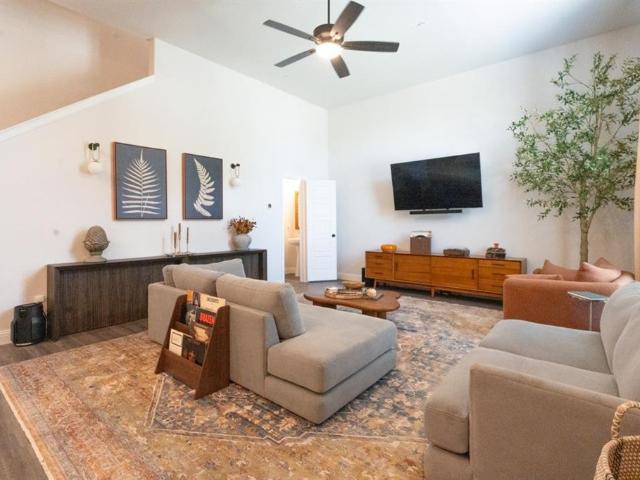 Townhouse for sale in Irving, Texas