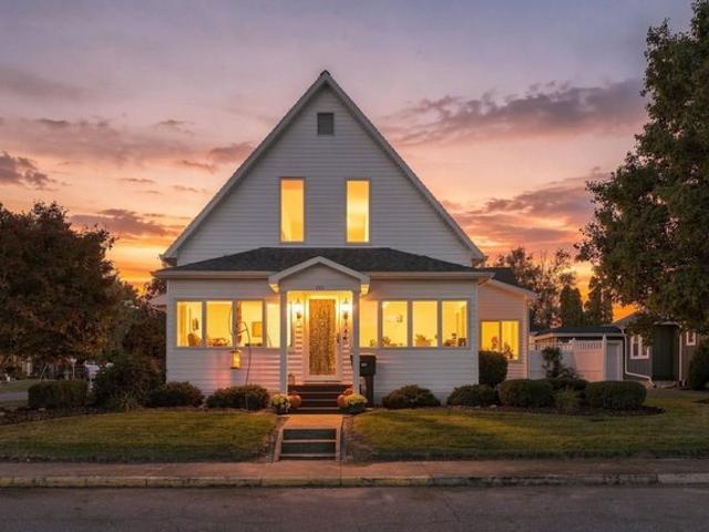 House for sale in Bluffton, Wells County
